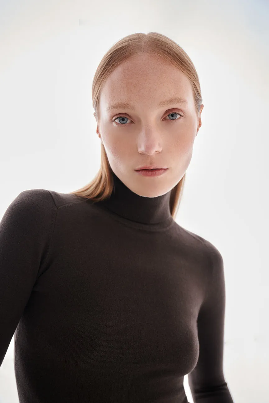 Cocoa Peachskin Long Sleeve Turtleneck