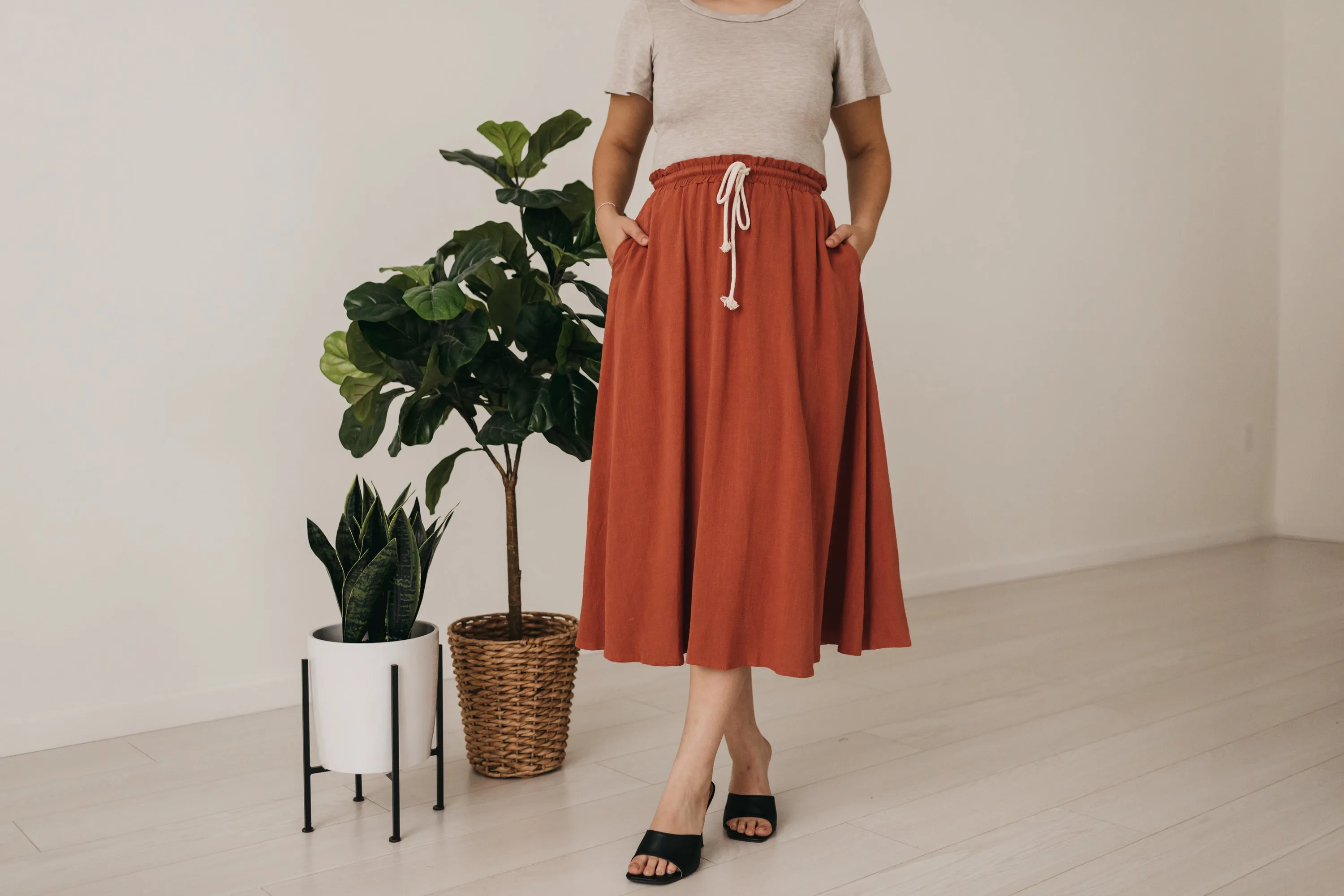 Helen Midi Skirt in Rust