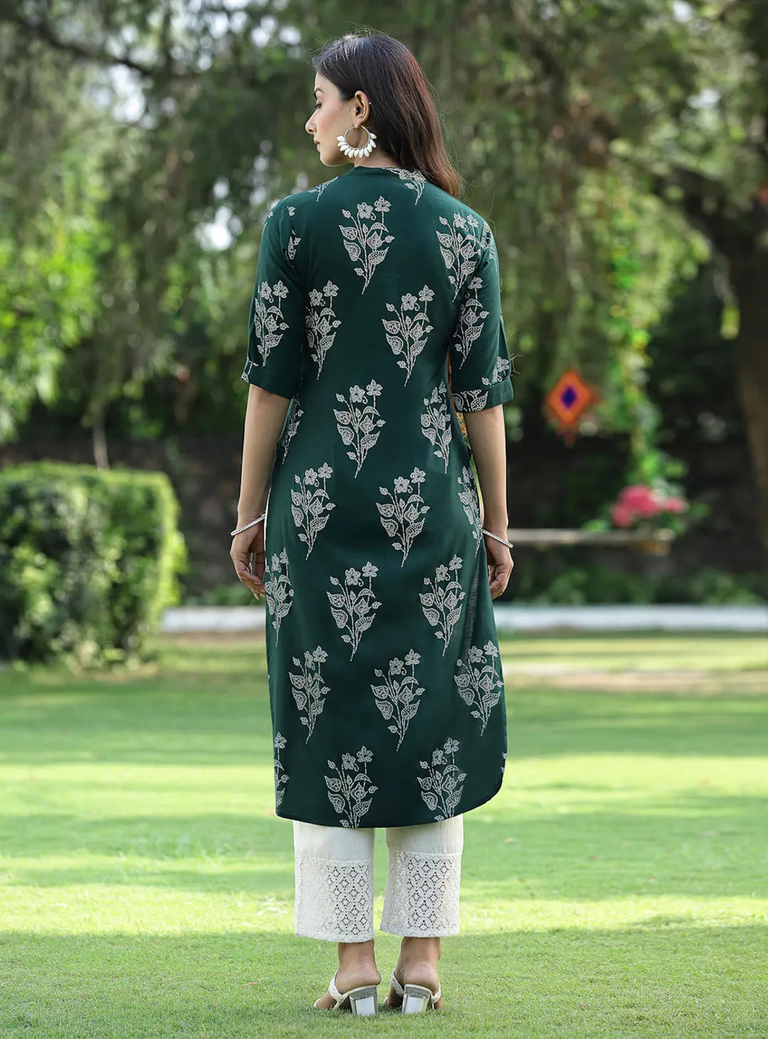 Juniper Jade Green Bandhani Printed Rayon Slub Straight Kurta With Buttons