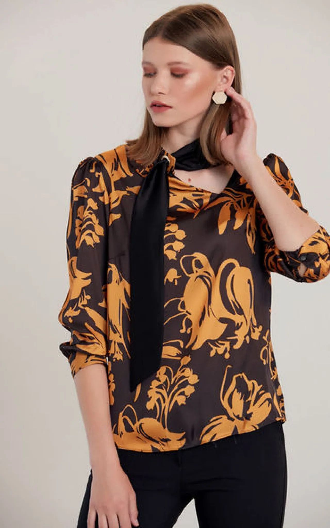 Love And Joy London Shawl Detailed Floral Print Blouse